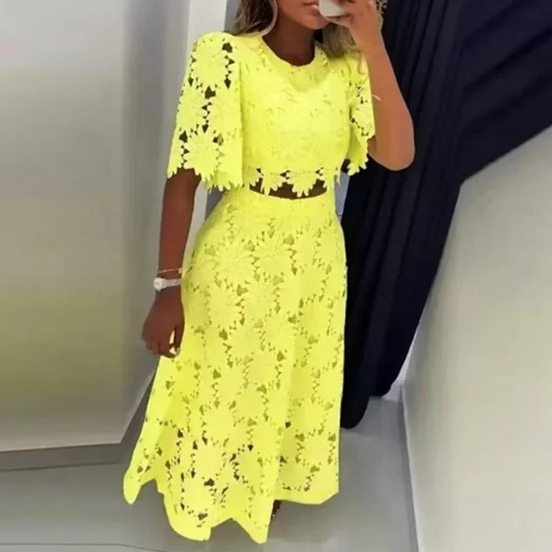 Conjunto de Encaje Florido Delicado Suave y Romántico Florido