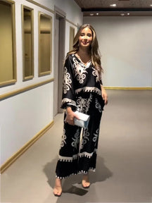 Conjunto Bordado Suave y Versátil Mujer Romana