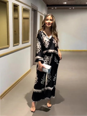Conjunto Bordado Suave y Versátil Mujer Romana